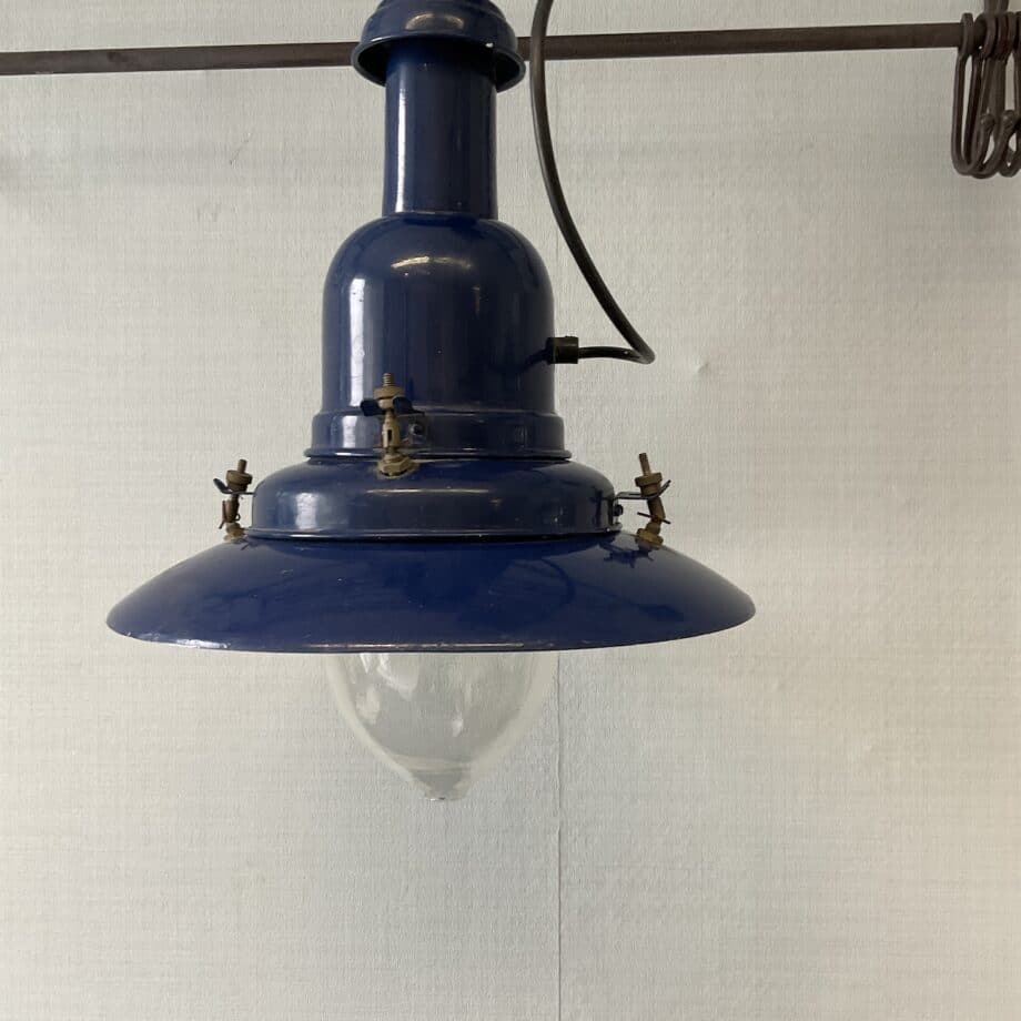 blue-moon-vintage-vintage-blauw-emaille-lamp