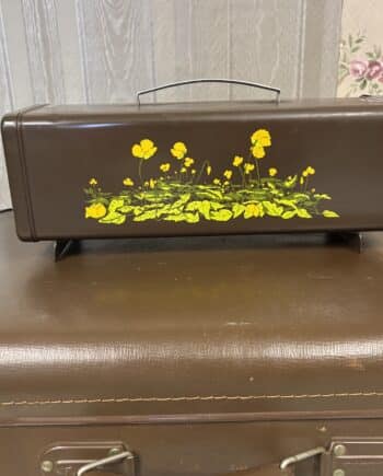 Retro Brabantia Ontbijtkoekblik. Breng de charme van de jaren '70 - '80 in je keuken met dit prachtige vintage ontbijtkoekblik van Brabantia Home Steel.