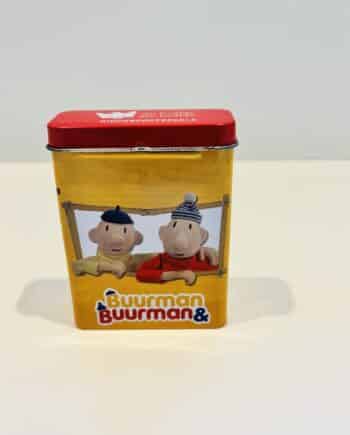 Blikje Buurman & Buurman – Kinderpostzegels 2012. Origineel metalen bewaardoosje in zeer goede conditie met buurmannen Pat en Mat.
